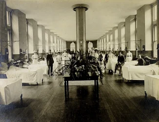 Victoria Ward St. Thomasin sairaalassa Lontoossa, noin 1900