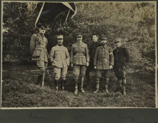 William Lawrence Bragg ja Harold Roper Robinson muiden kanssa, Vosges, 1915
