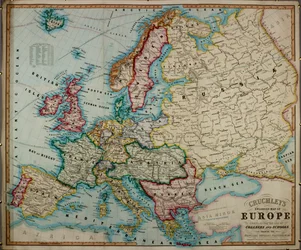 1800-luvun värillinen Euroopan kartta, joka on koottu korkeakouluissa ja kouluissa käytettäväksi.