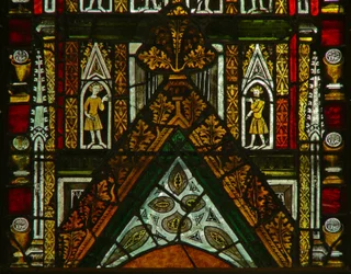 Lady Chapelin ikkuna, jossa on katoshahmoja