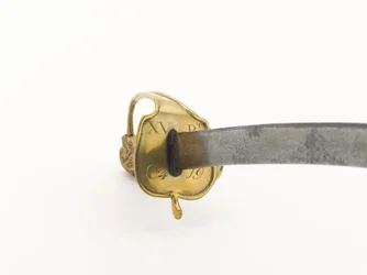 Jalkaväen ripustinmiekka merkitty 15. (Yorkshire East Riding) rykmentille, 1790 noin (metalli)