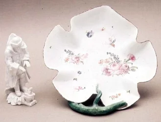 Longton Hall -lehtiastia, Trembly Rose, 1755, ja Winter, 1758 (posliini)