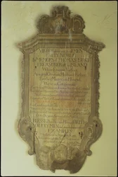 Thomas Duken muistomerkki, 1750 (maalattu puu)