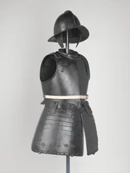 Pikemanin rintalevy, n. 1630-40 (metalli)