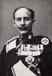 Sir Ian Standish Monteith Hamilton everstinä, Scribnerin julkaisemasta teoksesta "A Roving Commission by Winston S. Churchill", julkaissut Scribner