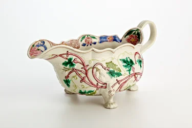 Staffordshire-kastikevene, n. 1760 (keramiikka)