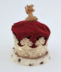 Norfolksin herttuatar Coronet (hopea kullattu, sametti ja hermeli)