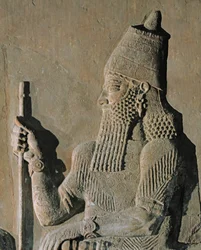 Assurin kuningas Sargon II ...