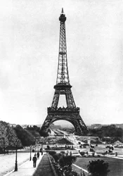 Eiffel-torni Trocaderosta, Pariisista, 1931.