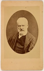 Victor Hugo edestäpäin