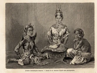 Siamilaiset dramaattiset taiteilijat, piirtänyt E.Bocour, havainnollistamaan Henri Mouhotin matkaa Siamin, Kambodžan ja Laosin valtakuntiin vuosina 1858–1861. Kaiverrus kirjaan "" Le tour du monde", toimittanut Edouard Charton