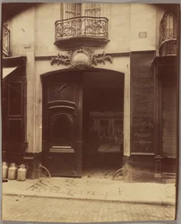 Purettu talo, Rue du Petit-Pont 10