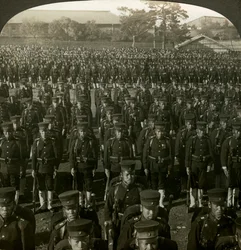 Japanilainen jalkaväki keisarien syntymäpäiväkatsauksessa, Tokio, Japani.