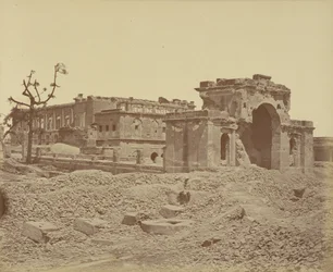 Portti ja juhlasali, Lucknow