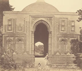 Pyhäkkö - Alai Darwaza, Kootub