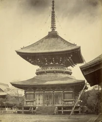 [Yksikerroksinen pagodi, Hachiman-pyhäkkö, Kamakura]