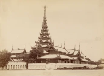 Palace Mandalay (maailmankaikkeuden keskus)