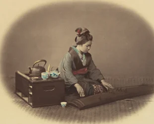 Nainen teesetillä leikkimässä kotoa, n. 1860.