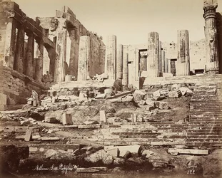 Ateenan akropolin propylaea