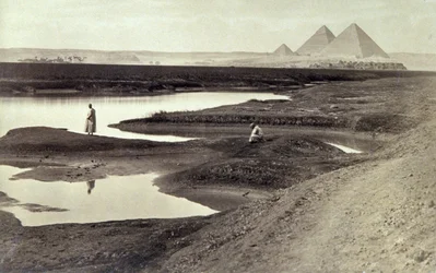 Gizan pyramidit, noin 1880