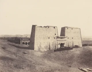 Edfu Apollonopolis Magna, Temppelin yleinen näkymä, 1851-52, painettu 1853-54.