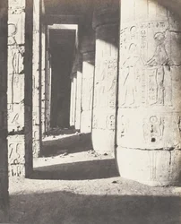 Medinet-Abou Thebes, Rakennukset Posteriors - Toinen tuomioistuin - Ga..., 1851-52, painettu 1853-54.