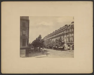 Boulevard des Capucines, Rue Louis le Grandin kulma, Pariisi.