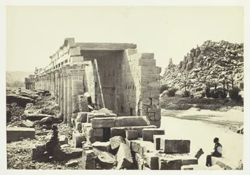 Colonnade, Philæn saari, 1857.