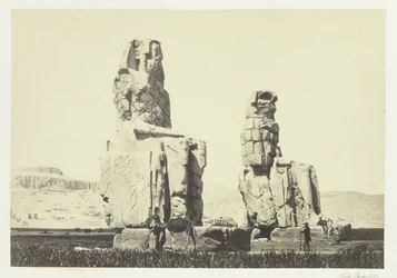 Memnonin patsaat, Theban tasanko