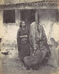 Kolme Itä-Intian naista, 1870-luku.