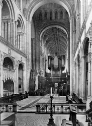 Kuoro, Norwichin katedraali, 1924-1926