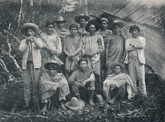 Kruunatut intiaanit, 1895