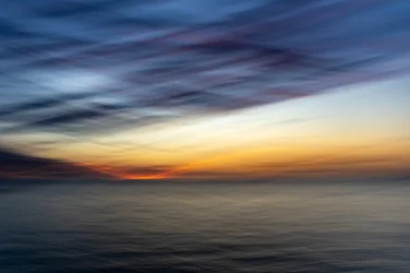 Taivaallinen auringonlasku merellä