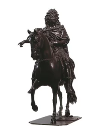 Ranskan kuninkaan Ludvig XIV:n ratsastusmuotokuva (pronssiveistos