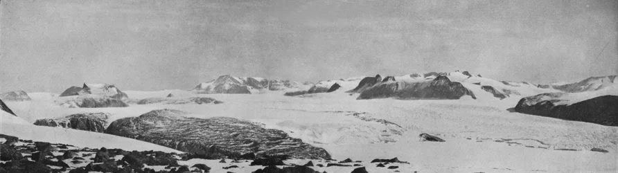 Panoraama Discovery Bluffista, vuodelta 1911, 1913.