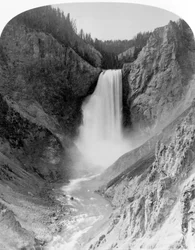 Yellowstonen Great Falls -putoukset, 360 jalkaa, noin 1883