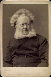 Henrik Ibsen, norjalainen näytelmäkirjailija ja runoilija, 1800-luvun loppu tai 1900-luvun alku.