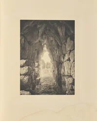 Tirynthe. Holvikauppa