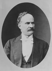 Leon Adamin muotokuva
