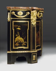 Myöhäinen Ludvig XV:n lipasto, n. 1763-70