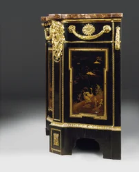 Myöhäinen Ludvig XV:n lipasto, n. 1763-70