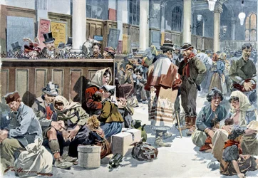 Maahanmuuttajat ohittavat rautatieaseman St Lazare (Saint Lazare) (Saint Lazare) Pariisissa matkalla Amerikkaan, 1800-luvun loppu
