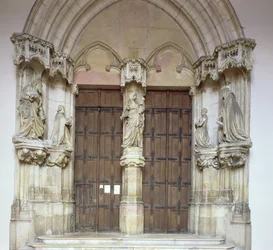 Kappelin portaali, 1395-1404