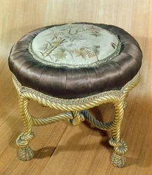 Puffi, Second Empire Style (puu & silkki)