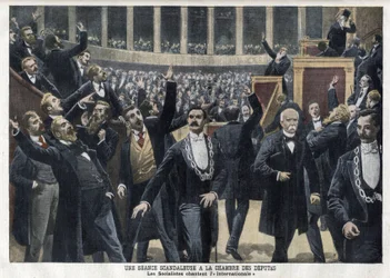 Sosialistit laulavat Kansainvälistä Ranskan edustajainhuoneessa kesken istunnon Georges Clemenceaun (1841-1929) läsnä ollessa - "Le Petit Journal", toukokuu 1909