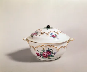Keittokulho, valmistettu Tournaissa, 1775-80 (posliini)