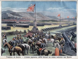Japanin Venäjän konfliktin loppu, Japanin voittoisa armeija istuu Venäjän asekaappauksen edessä "Le Petit Parisienissa", 24.6.1906 (kaiverrus)