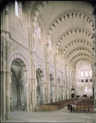 Näkymä laivan sisäpihalle, 1100-luku