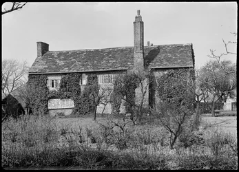Peel Hall, Manchester, 1942.