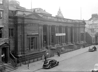 Royal Institute Museum, Albion Street, Kingston upon Hullin kaupunki, 1941.